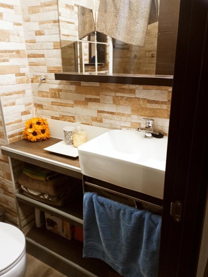 Precioso Apartamento 3 Habitaciones. Con Patio. Camas Eksteriør billede