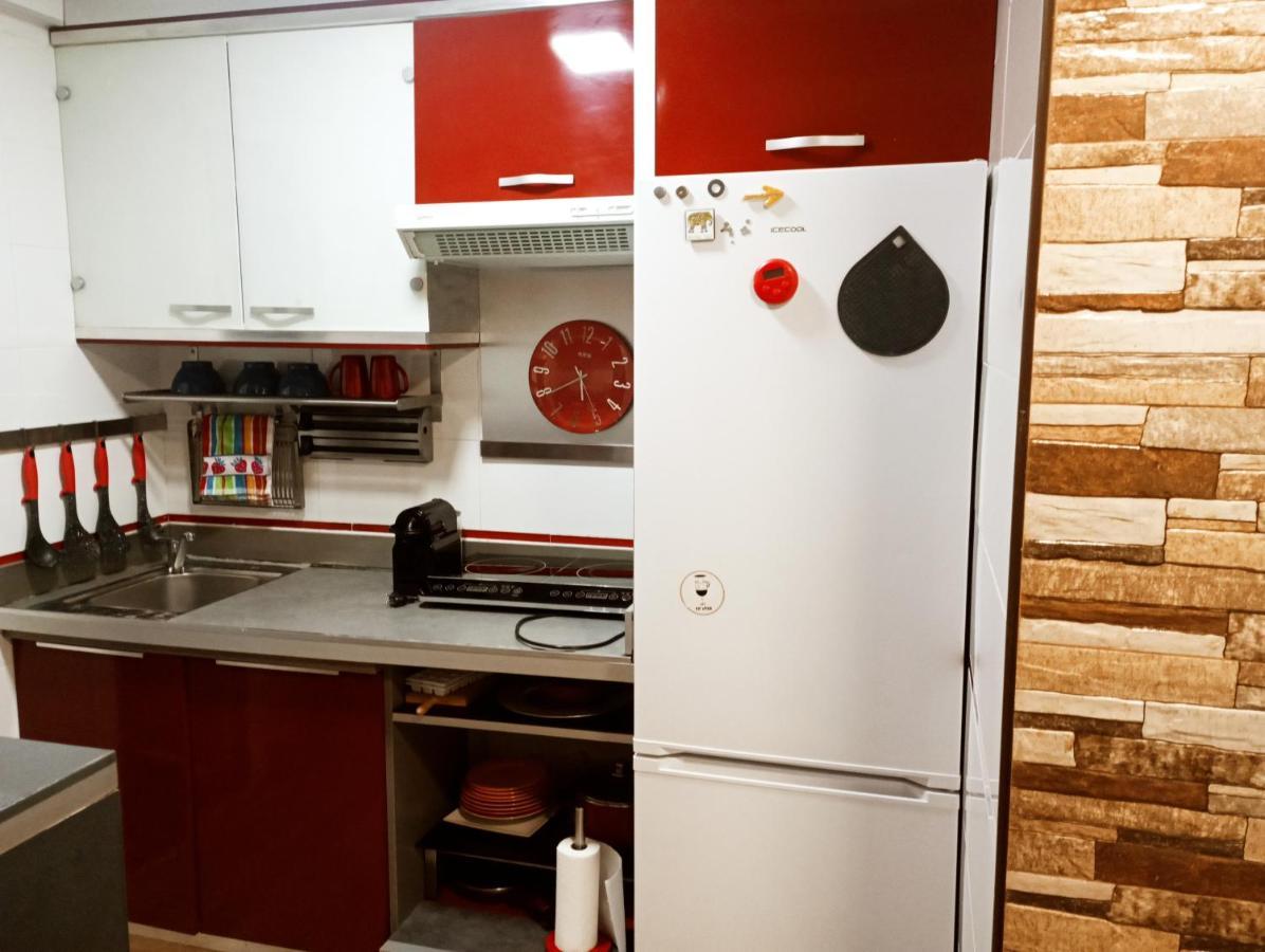 Precioso Apartamento 3 Habitaciones. Con Patio. Camas Eksteriør billede